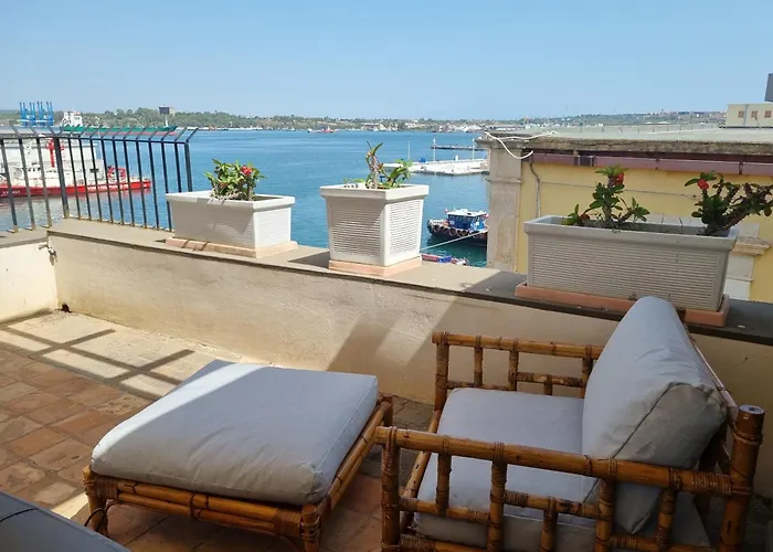 Villa Sul Molo Tra Siracusa E Catania